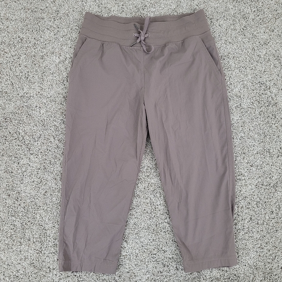 Lululemon Studio Crop II Unlined - Picture 2 of 7